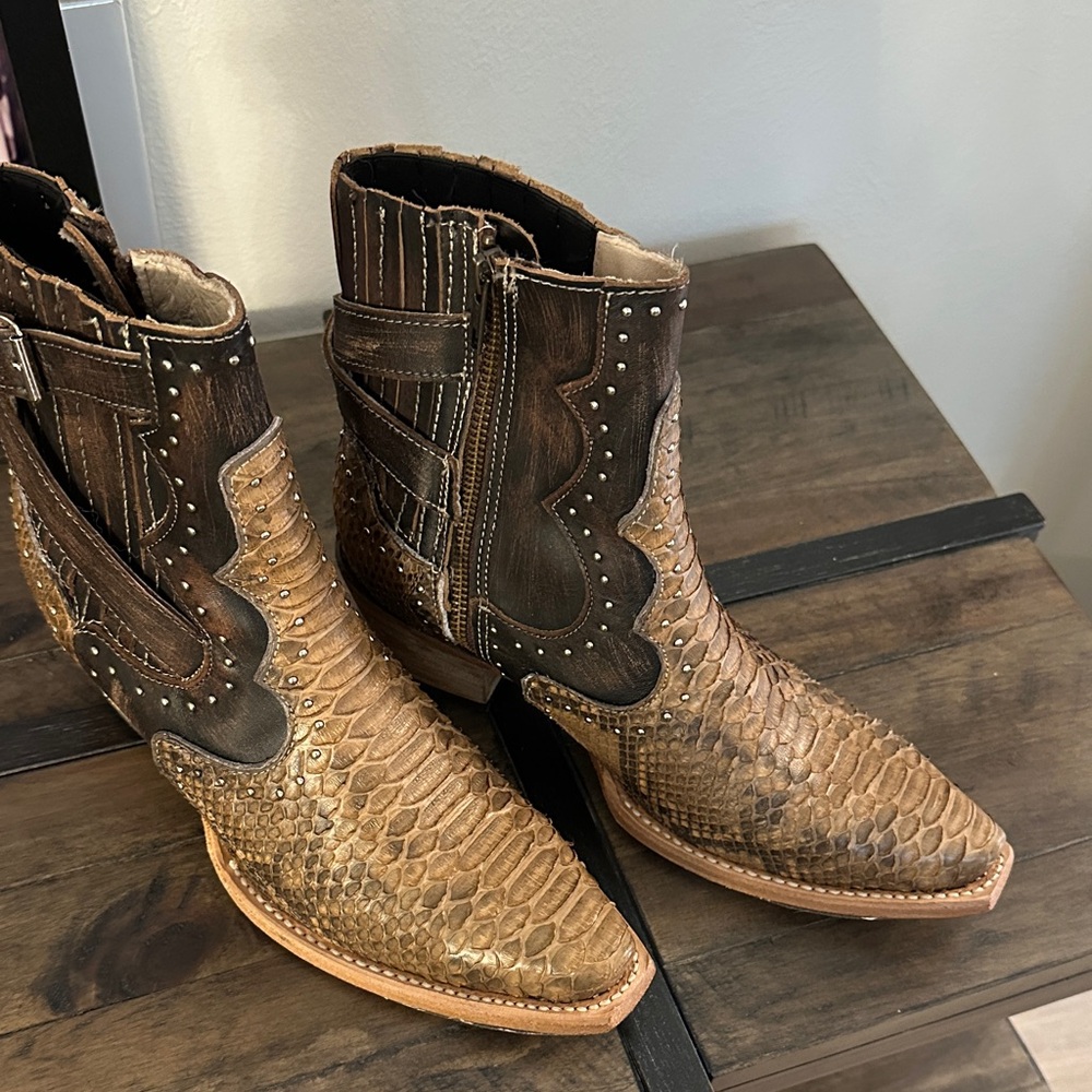 Freebird Morgan Python Brown/Tan New 7 Western Ankle Boots